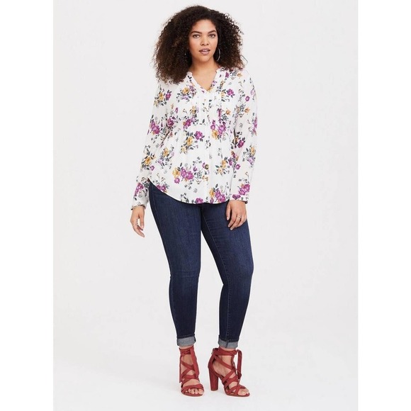 Torrid White Floral Challis Button Blouse Women's Plus Size 4 4X H14448 - Picture 11 of 11